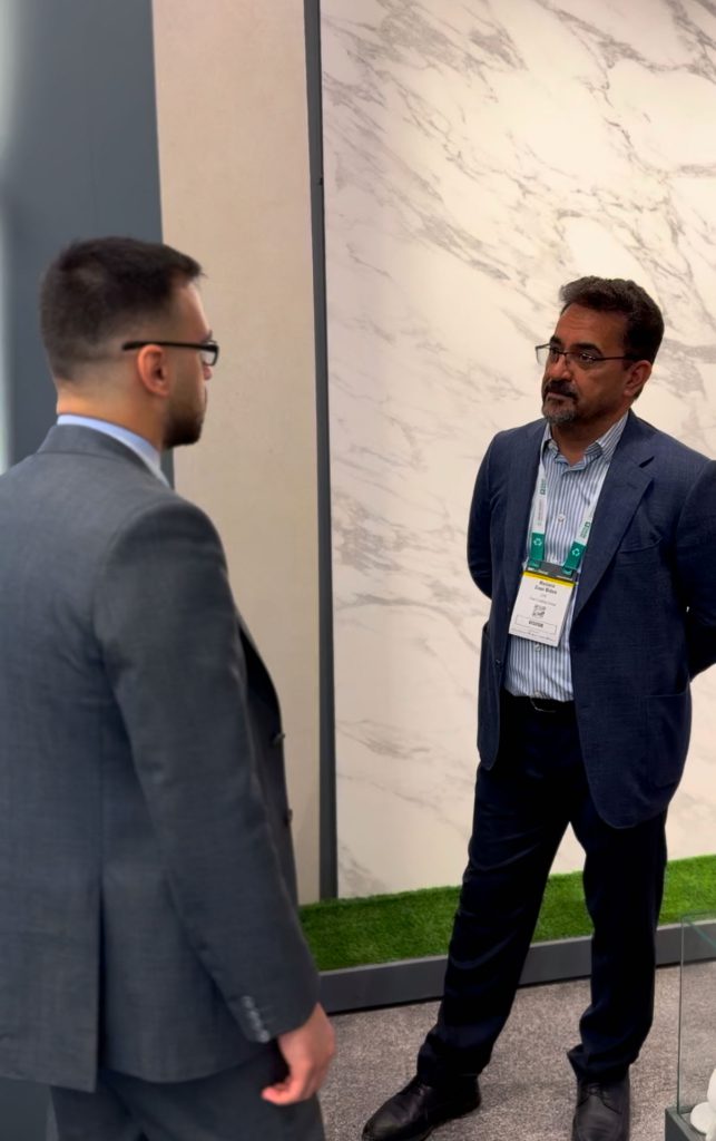 بازدید مهندس حسین ضیایی از نمایشگاه ساختمان BIG5 دبی